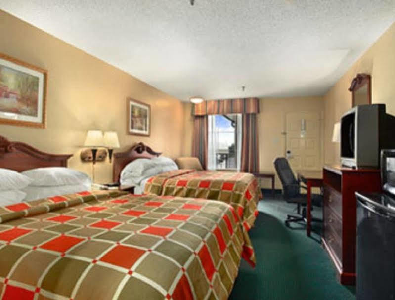 Motel Super 8 By Wyndham New Iberia Exteriér fotografie